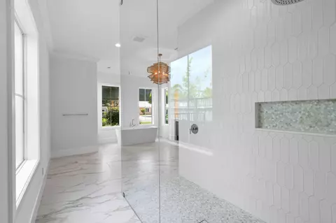 Bath - 91 Golfview Dr, Tequesta, FL 33469 photo 1 of 13