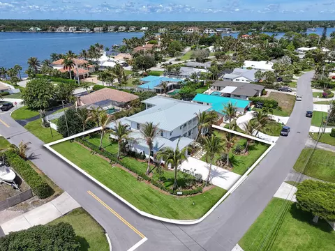 View/Area - 91 Golfview Dr, Tequesta, FL 33469 photo 2 of 6