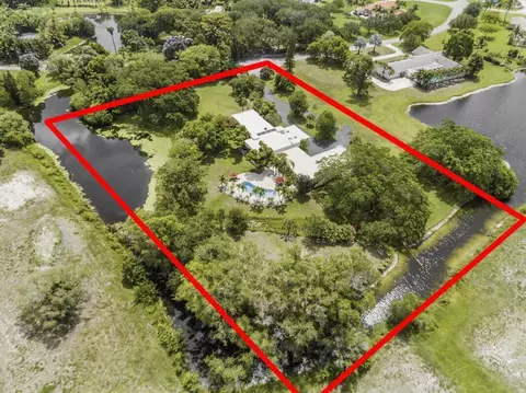8944 Kendale Pl, Wellington, FL 33467
