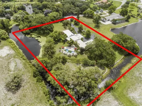 8944 Kendale Pl, Wellington, FL 33467