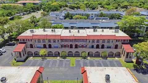 3050 N Riverside Dr #1A, Coral Springs, FL 33065