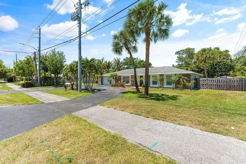 5103 Center St, Jupiter, FL 33458