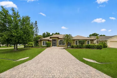 1593 SW Medley Ln, Port Saint Lucie, FL 34953