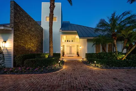 Exterior - 4130 NE 31st Ave, Lighthouse Point, FL 33064 photo 7 of 29