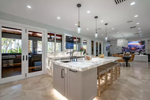 Kitchen - 4130 NE 31st Ave, Lighthouse Point, FL 33064 photo 5 of 12