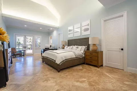 Bedroom - 4130 NE 31st Ave, Lighthouse Point, FL 33064 photo 1 of 6