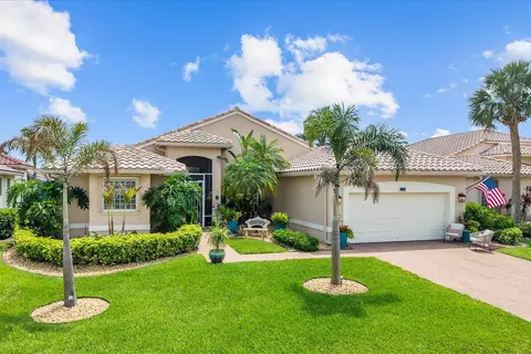 482 NW Blue Lake Dr, Port Saint Lucie, FL 34986