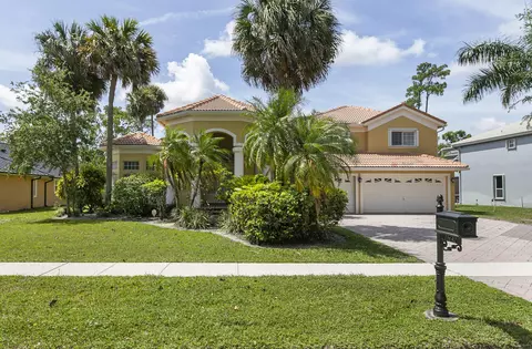 15642 Cypress Park Dr, Wellington, FL 33414