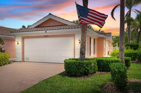 10695 SW Hartwick Dr, Port Saint Lucie, FL 34987