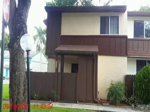 1235 Sussex Dr, North Lauderdale, FL 33068