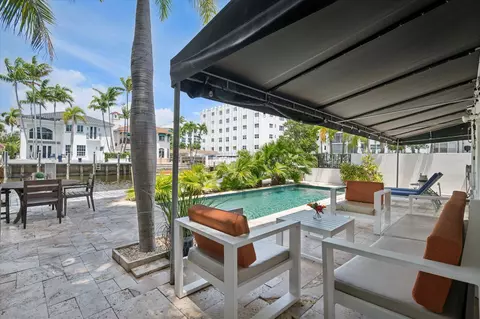 325 Coconut Isle Dr, Fort Lauderdale, FL 33301