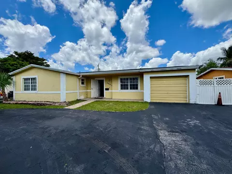 3941 NW 36th Ter, Lauderdale Lakes, FL 33309