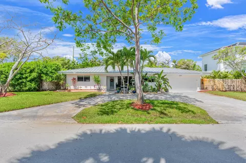 2601 NE 27th Way, Fort Lauderdale, FL 33306