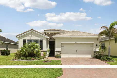 10511 SW Toren Way, Port Saint Lucie, FL 34987