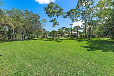 Exterior - 6035 N 180th St N, Jupiter, FL 33458 photo 6 of 13
