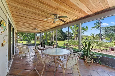 Exterior - 6035 N 180th St N, Jupiter, FL 33458 photo 7 of 13