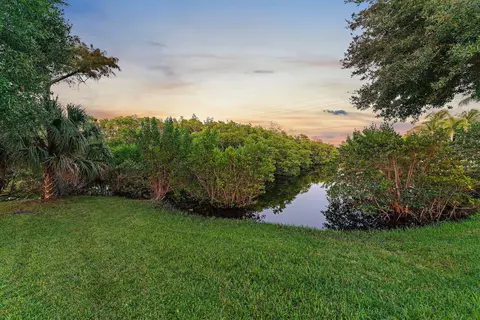 View/Area - 6035 N 180th St N, Jupiter, FL 33458 photo 5 of 9