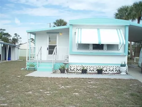2430 SE Penny Ln, Stuart, FL 34994