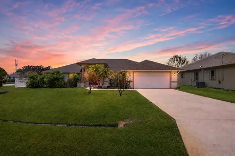 5829 NW Gerald Cir, Port Saint Lucie, FL 34986