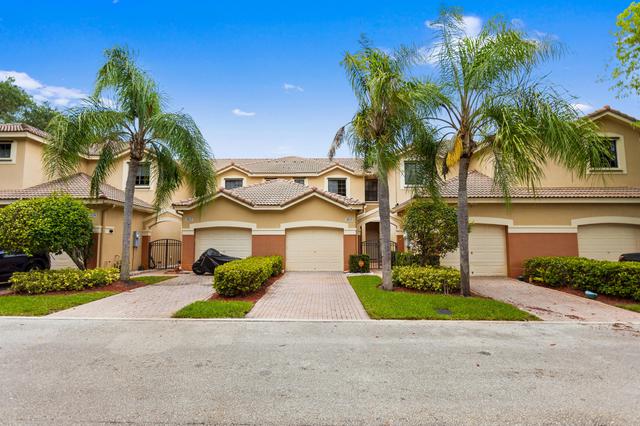 3915 Vista Grove Ln, Weston, FL 33332