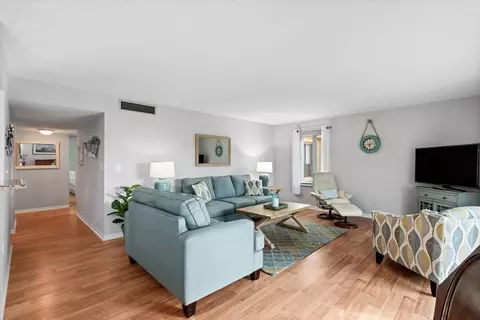 5393 SE Miles Grant Rd SE #202, Stuart, FL 34997