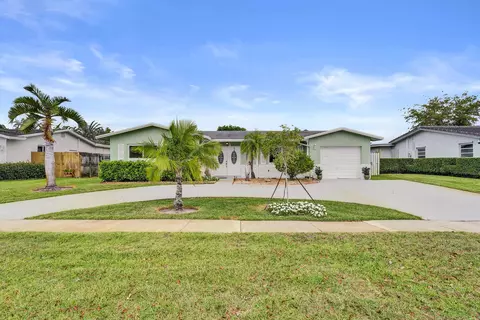 1710 NW 111th Ter, Pembroke Pines, FL 33026