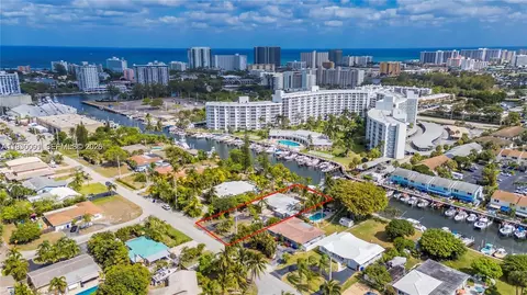 2740 NE 16th St, Pompano Beach, FL 33062