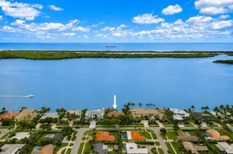 806 Lakeside Dr, North Palm Beach, FL 33408