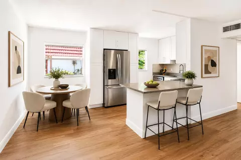 221 Waterford #J, Delray Beach, FL 33446