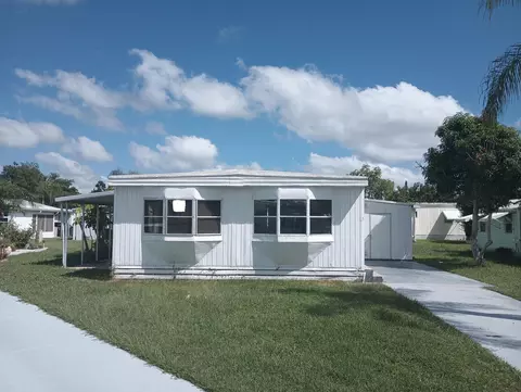 5 Florencia Ln, Port Saint Lucie, FL 34952