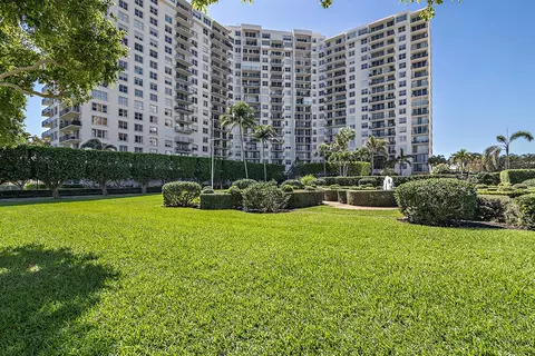 1801 S Flagler Dr #707, West Palm Beach, FL 33401