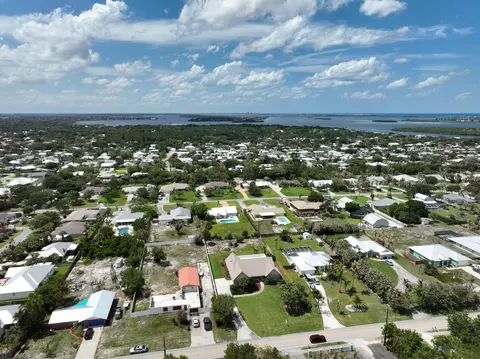 5419 SE Horseshoe Point Rd, Stuart, FL 34997