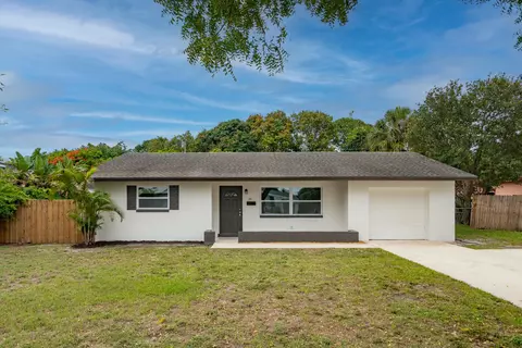308 Park Ave, Lake Park, FL 33403