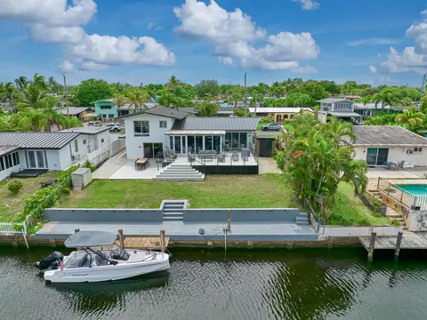 2426 Key Largo Ln, Fort Lauderdale, FL 33312