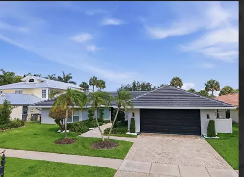 5854 Pinebrook Dr, Boca Raton, FL 33433