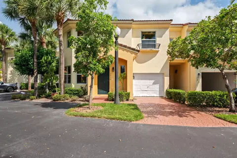 2978 Deer Creek Country Club Blvd, Deerfield Beach, FL 33442