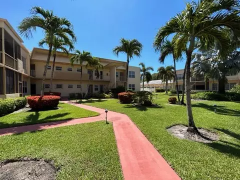 1250 Atlantic Shores Blvd #105, Hallandale Beach, FL 33009
