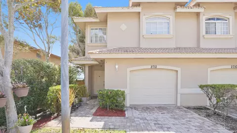 2712 NW 80th Ave, Sunrise, FL 33322