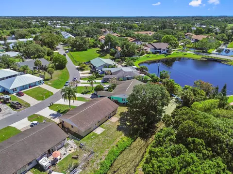 4548- SE 4550 Se Salvatori Rd, Stuart, FL 34997 photo 2