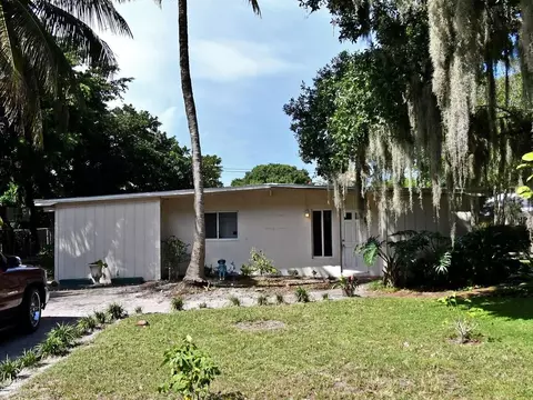 336 Borraclough St, Fort Pierce, FL 34982
