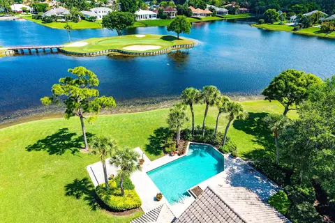 3566 Loire Ln, Palm Beach Gardens, FL 33410
