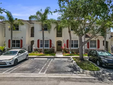 934 NE 42nd Ter, Homestead, FL 33033