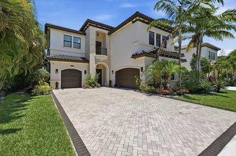 9769 Bozzano Dr, Delray Beach, FL 33446