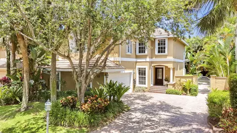 12 Grand Bay Cir, Juno Beach, FL 33408