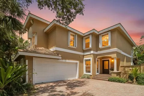 12 Grand Bay Cir, Juno Beach, FL 33408