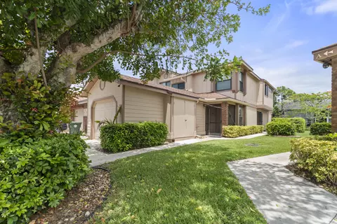 500 Crosswinds Dr, Greenacres, FL 33413