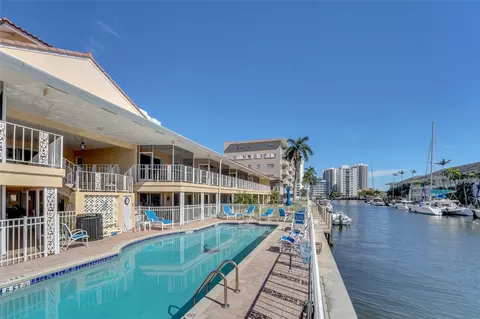2864 NE 33rd Ct, Fort Lauderdale, FL 33306