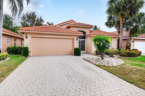 7565 Caprio Dr, Boynton Beach, FL 33472