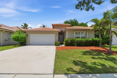 345 W Cypress Cove Cir, Davie, FL 33325