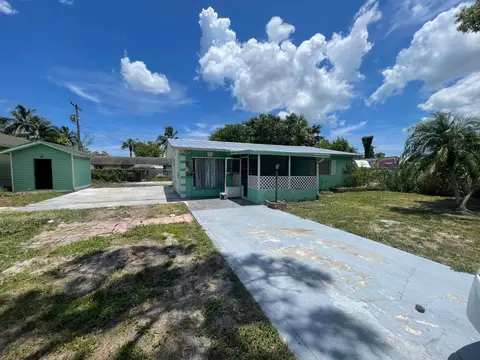 3277 SE Birch Ave, Stuart, FL 34997